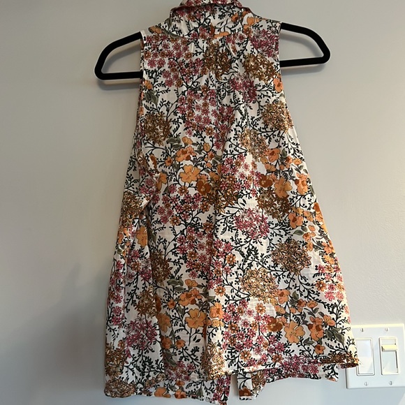 Old Navy, paisley print with tie neck - Picture 4 of 5